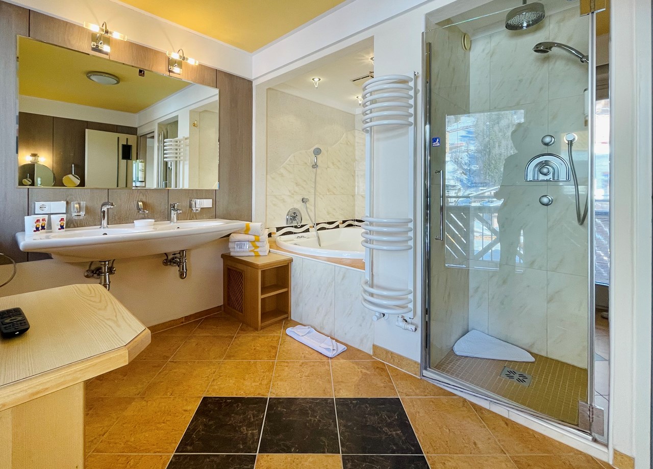 Wellness- und Familienhotel Egger in TOP LAGE Zimmerkategorien Familiensuite A, 3-7 Personen, 70m²