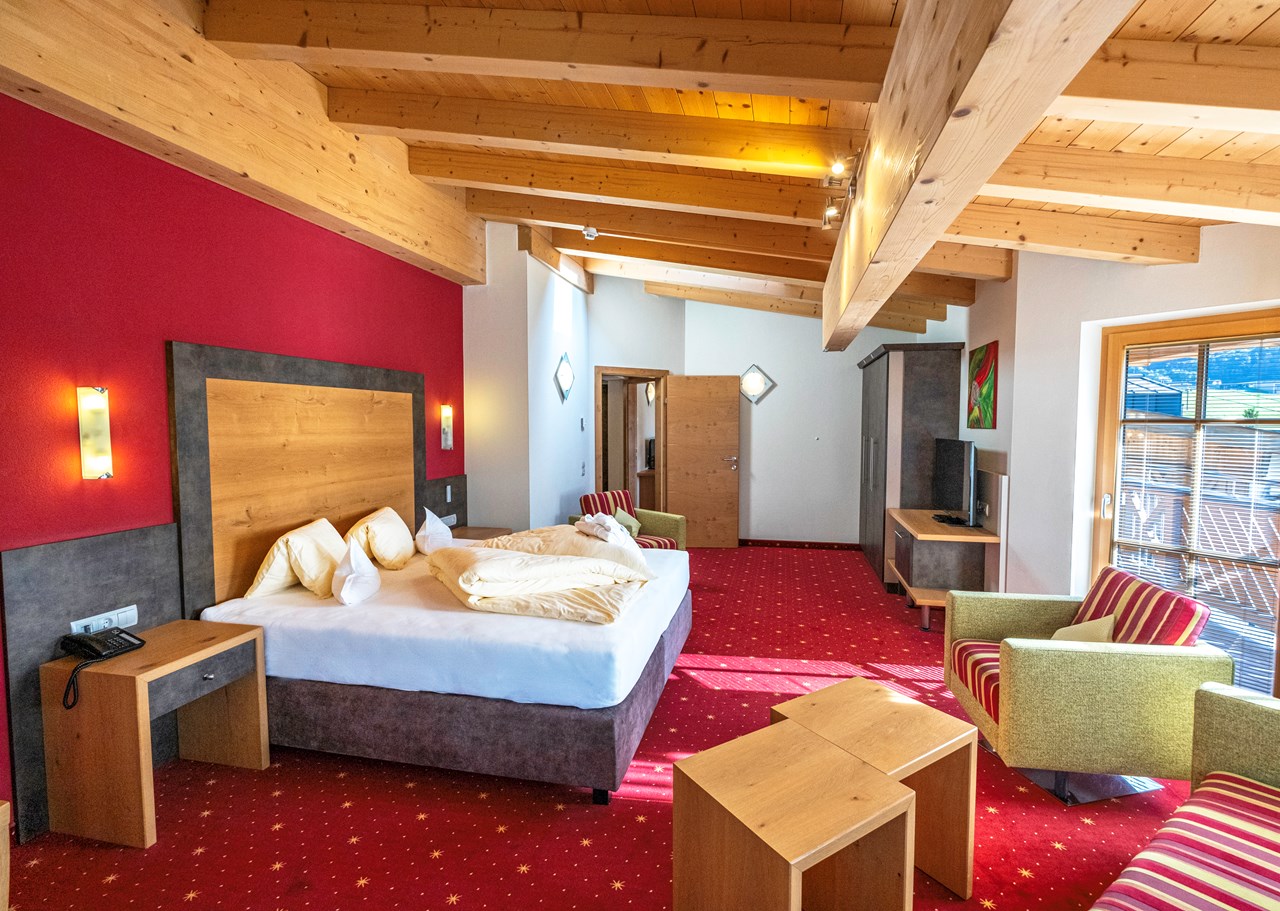 Wellness- und Familienhotel Egger in TOP LAGE Zimmerkategorien 2-Raum Familienstudio 'Erkersuite', 3-5 Personen, 55m²