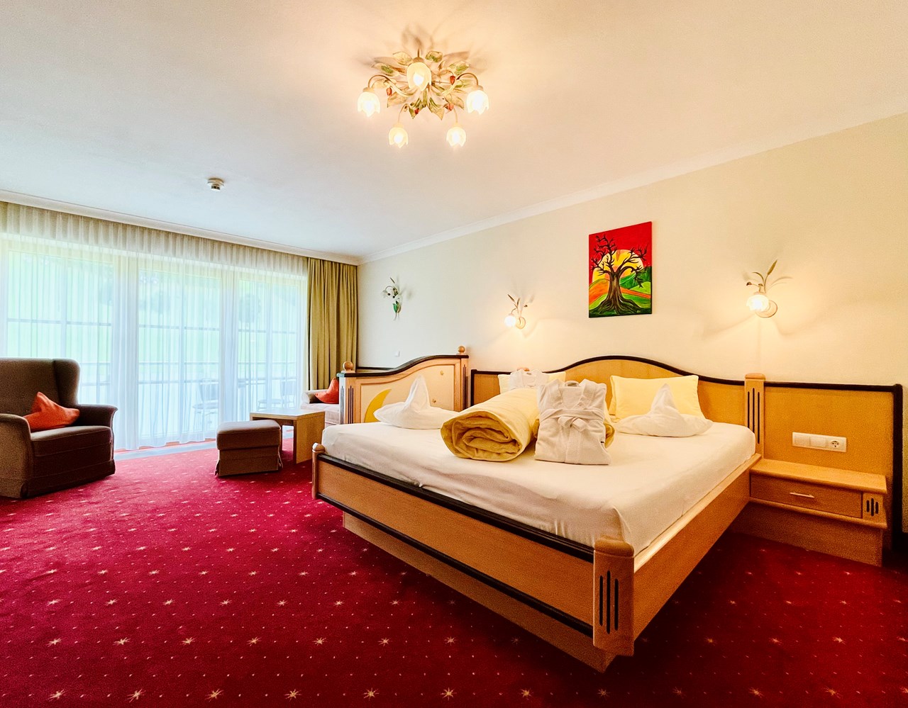 Wellness- und Familienhotel Egger in TOP LAGE Zimmerkategorien Doppelzimmer Klassik, 2-4 Personen, 31m²