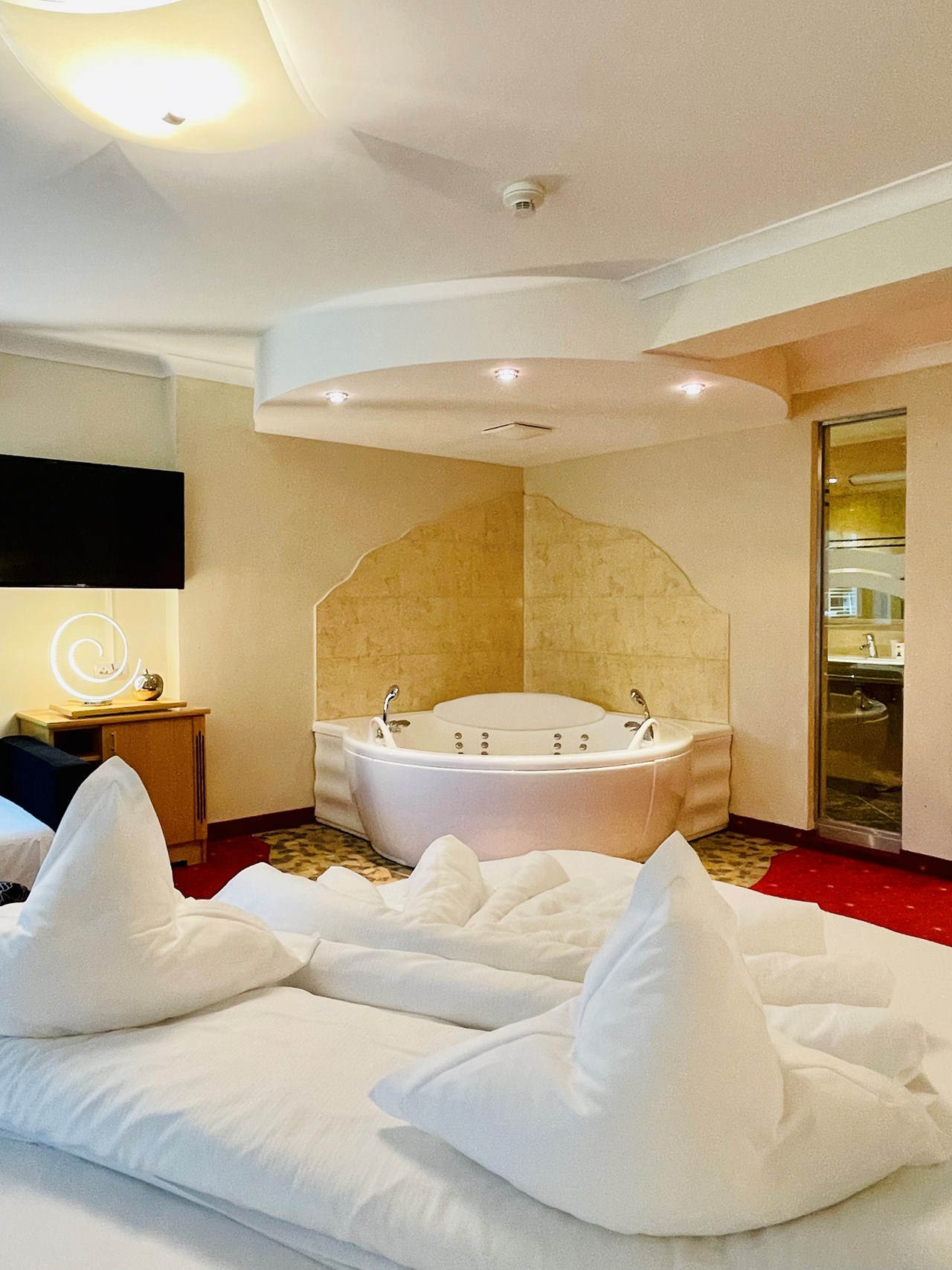 Wellness- und Familienhotel Egger in TOP LAGE Zimmerkategorien Juniorsuite de Luxe, 2-4 Personen, 40m²