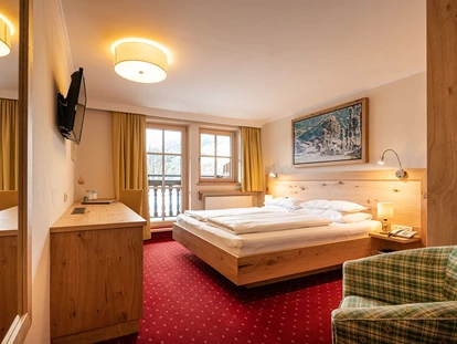 Hotels an der Piste - Verpflegung: Halbpension - Itter - Zimmer Veilchen - HOTEL SENNINGERBRÄU