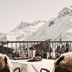 Skihotel: Aussicht Goldener Berg - Hotel Goldener Berg