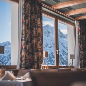 Skihotel: Panorama Restaurant - Hotel Goldener Berg