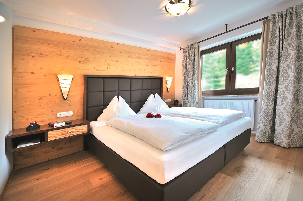 Hotel Berghof | St. Johann in Salzburg Zimmerkategorien Komfort-Familiensuite