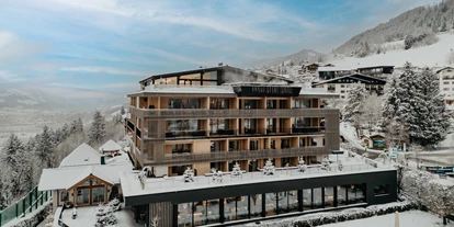 Hotels an der Piste - Skiverleih - Aussenansicht Hotel Berghof - Hotel Berghof | St. Johann in Salzburg