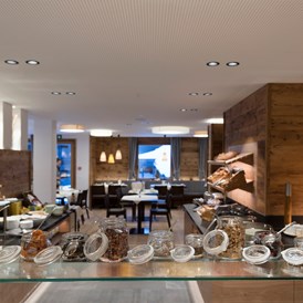 Skihotel: Restaurant und Frückstücksbuffet - Gorfion Familotel Liechtenstein