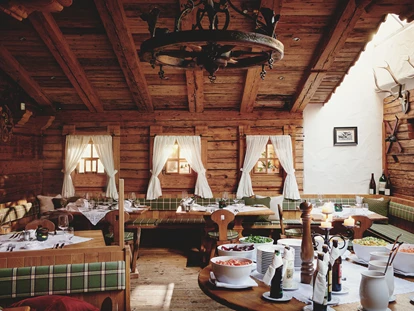 Hotels an der Piste - Mellau - Burg Schenke Restaurant des Burg Hotels - Burg Hotel Lech am Arlberg