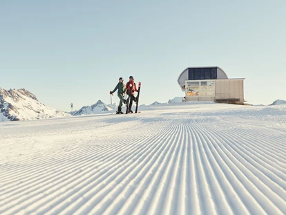Hotels an der Piste - Mellau - Burg Hotel Lech im Skigebiet Ski Arlberg - Burg Hotel Lech am Arlberg