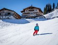 Skihotel: Ski-In & Ski-Out - Unterkunft direkt an der Skipiste (blaue Piste) - Ferienwohnungen Perfeldhof