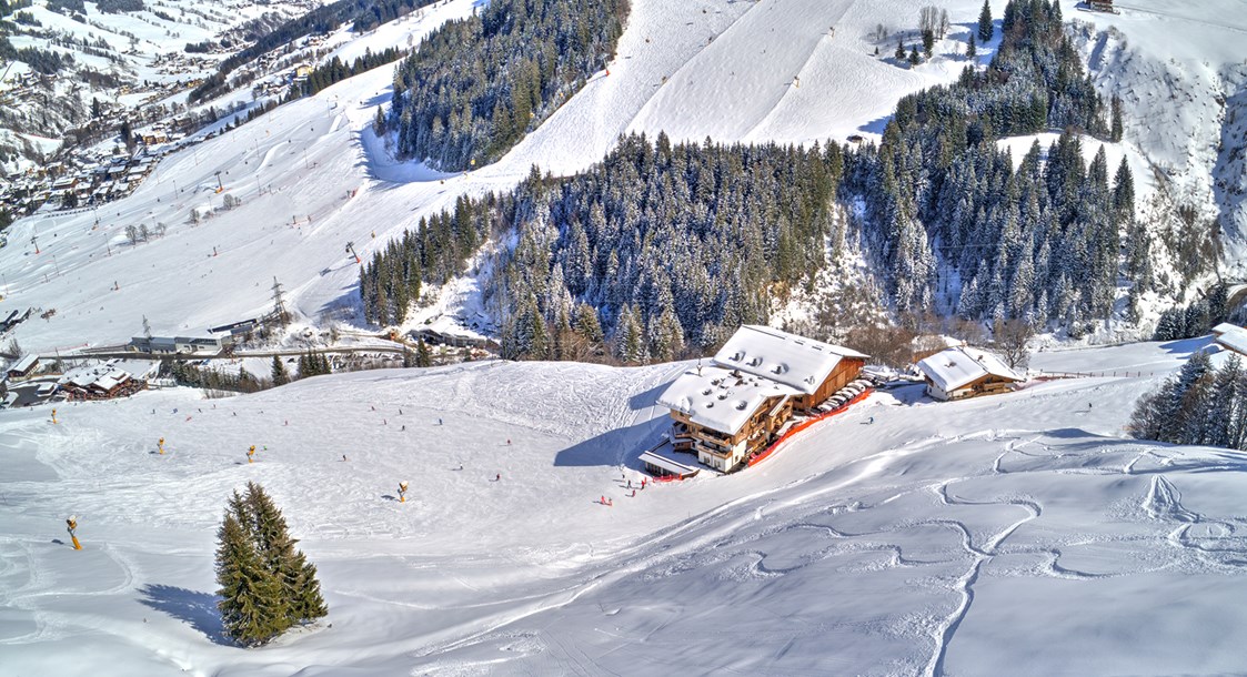 Skihotel: Direkt an der Skipiste - Ferienwohnungen Perfeldhof