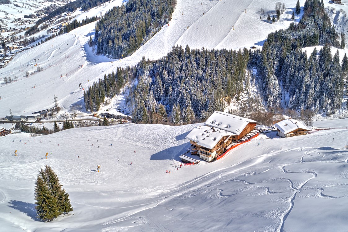 Skihotel: Direkt an der Skipiste - Ferienwohnungen Perfeldhof
