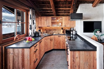 Skihotel: Voll ausgestattete Küche - Promi Alm Flachau