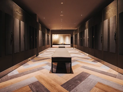 Hotels an der Piste - Skikurs direkt beim Hotel: für Kinder - Skiraum - Hotel Schneider ****superior