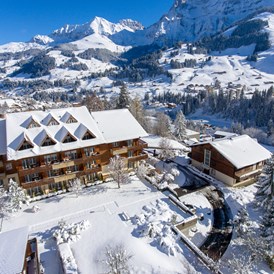 Skihotel: Aussenansicht Winter - Hotel Steinmattli