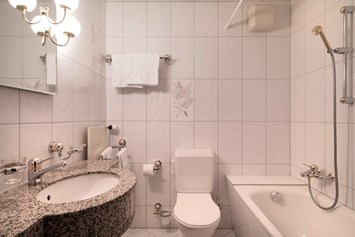 Skihotel: Badezimmer - Hotel Dieschen