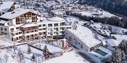 Hotels an der Piste - Sauna - Kappl (Kappl) - Hotel Ansicht Winter - Baby- & Kinderhotel Laurentius
