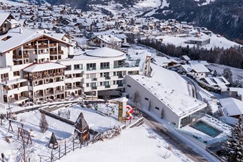 Skihotel: Hotel Ansicht Winter - Baby- & Kinderhotel Laurentius