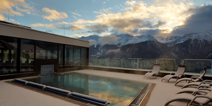 Hotels an der Piste - Sauna - Kappl (Kappl) - Außenpool mit Panorama - Baby- & Kinderhotel Laurentius