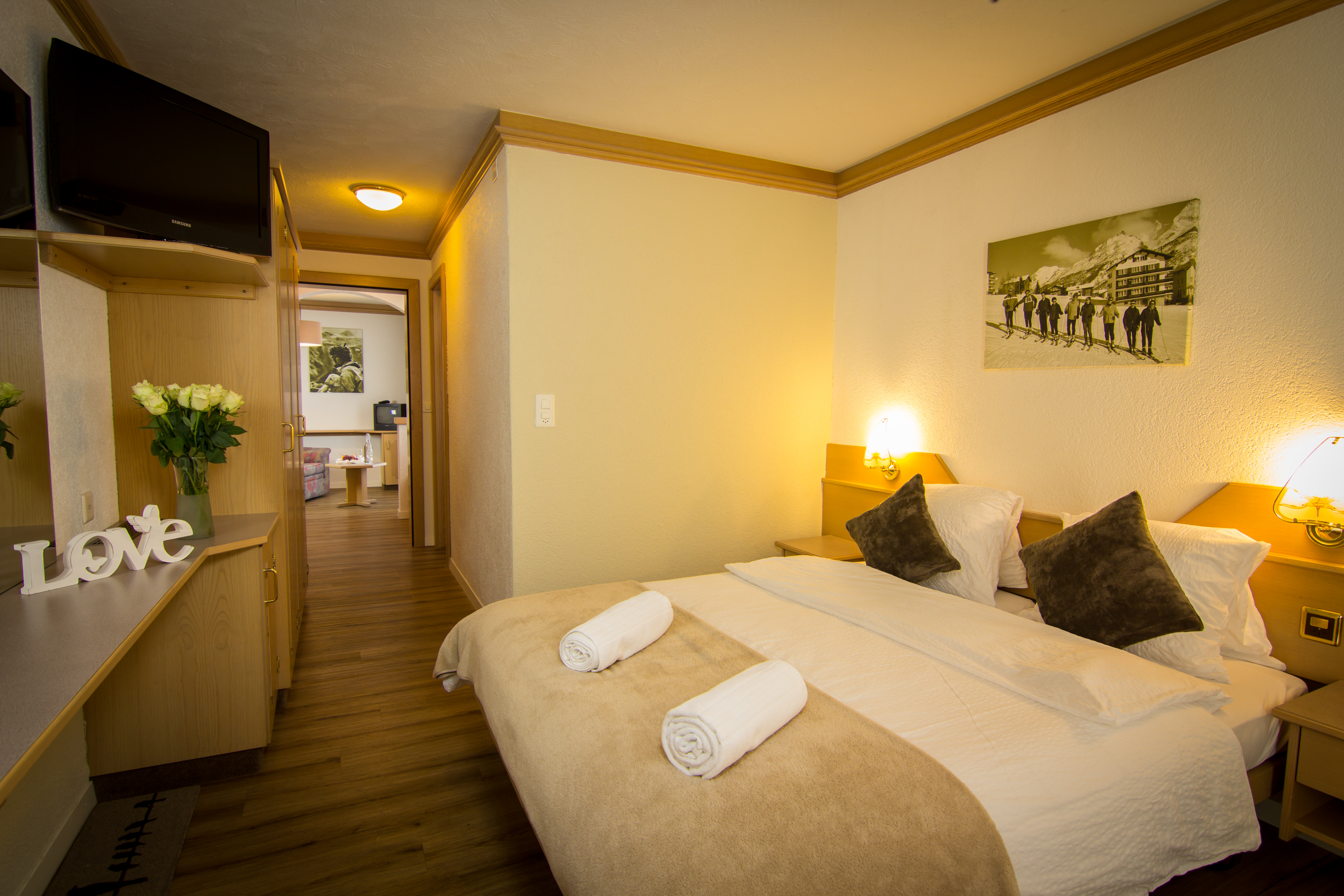 Hotel Bristol *** Saas-Fee Zimmerkategorien Familien Suite 2 - 3 Personen (2 Erwachsene + 2 kl. Kinder)