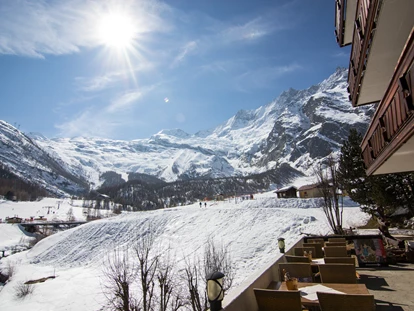 Hotels an der Piste - WLAN - Blatten b. Naters - Aussicht - Hotel Bristol *** Saas-Fee