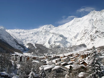 Hotels an der Piste - WLAN - Blatten b. Naters - Dorf - Hotel Bristol *** Saas-Fee