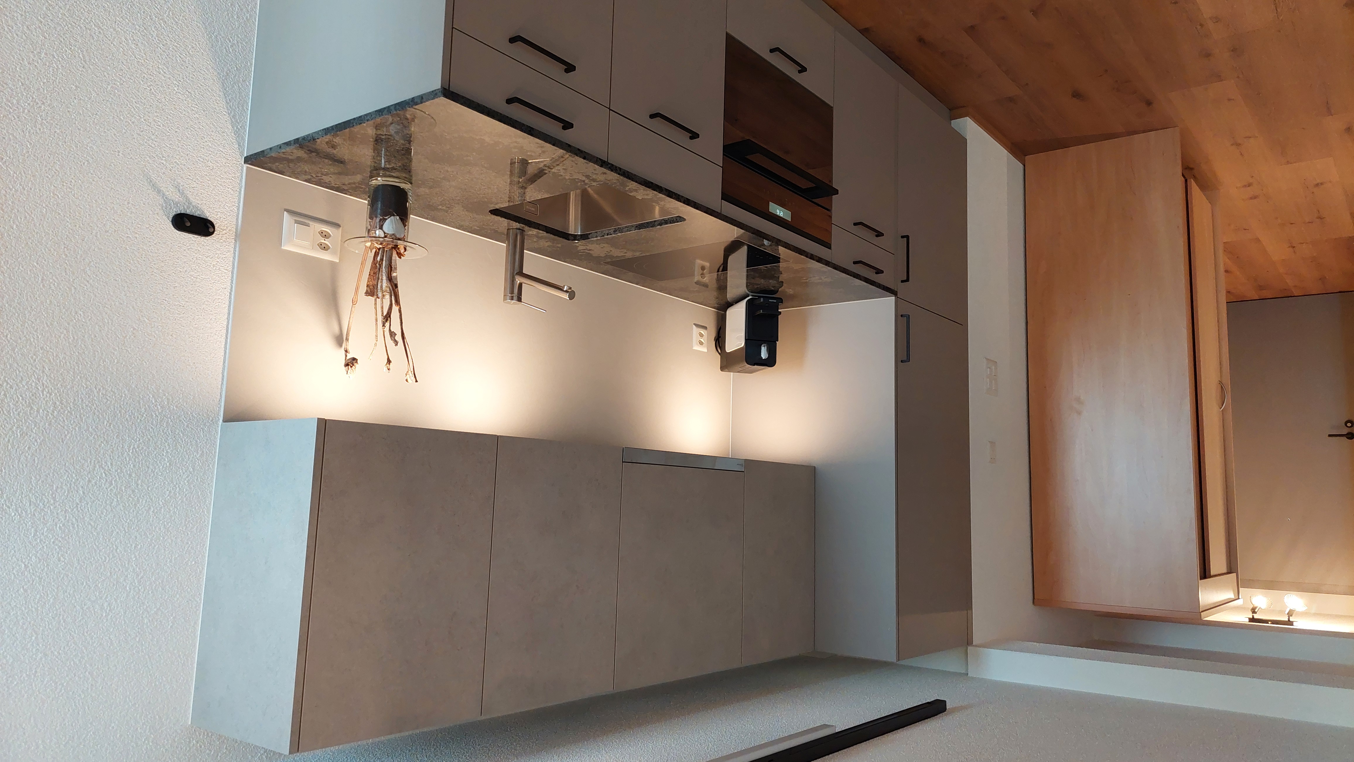 Hotels an der Piste - Hallenbad - Küchenbereich - CASA Mittenwald Appartements  Flumserberg Tannenheim