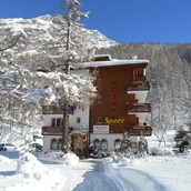 Skihotel - Hoteleingang - Hotel Sport