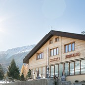 Skihotel - Das Hotel-Restaurant Ronalp liegt gleich neben Kinder-Skiparadies - Hotel Ronalp