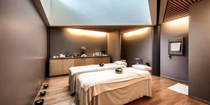 Hotels an der Piste - Hotel-Schwerpunkt: Skifahren & Wellness - Mastrils - Massage Raum - Tschuggen Grand Hotel