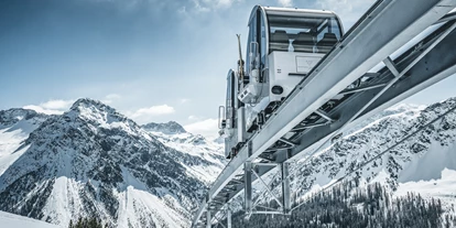 Hotels an der Piste - Hotel-Schwerpunkt: Skifahren & Wellness - Mastrils - Tschuggen Express, hoteleigener Skilift - Tschuggen Grand Hotel