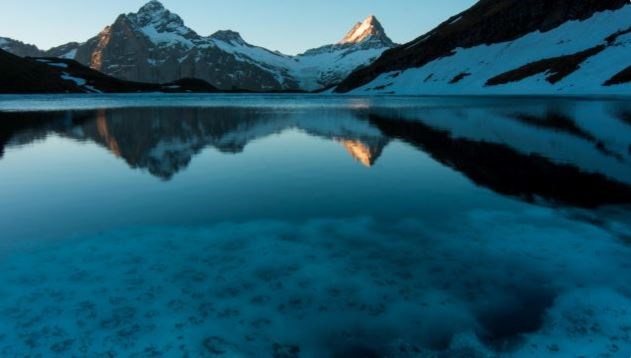 Tschuggen Grand Hotel  Ausflugsziele Eisbaden im Untersee