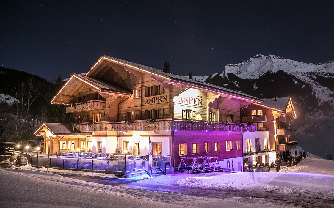 Skihotel: Winterstimmung Abend - Aspen Alpin Lifestyle Hotel Grindelwald