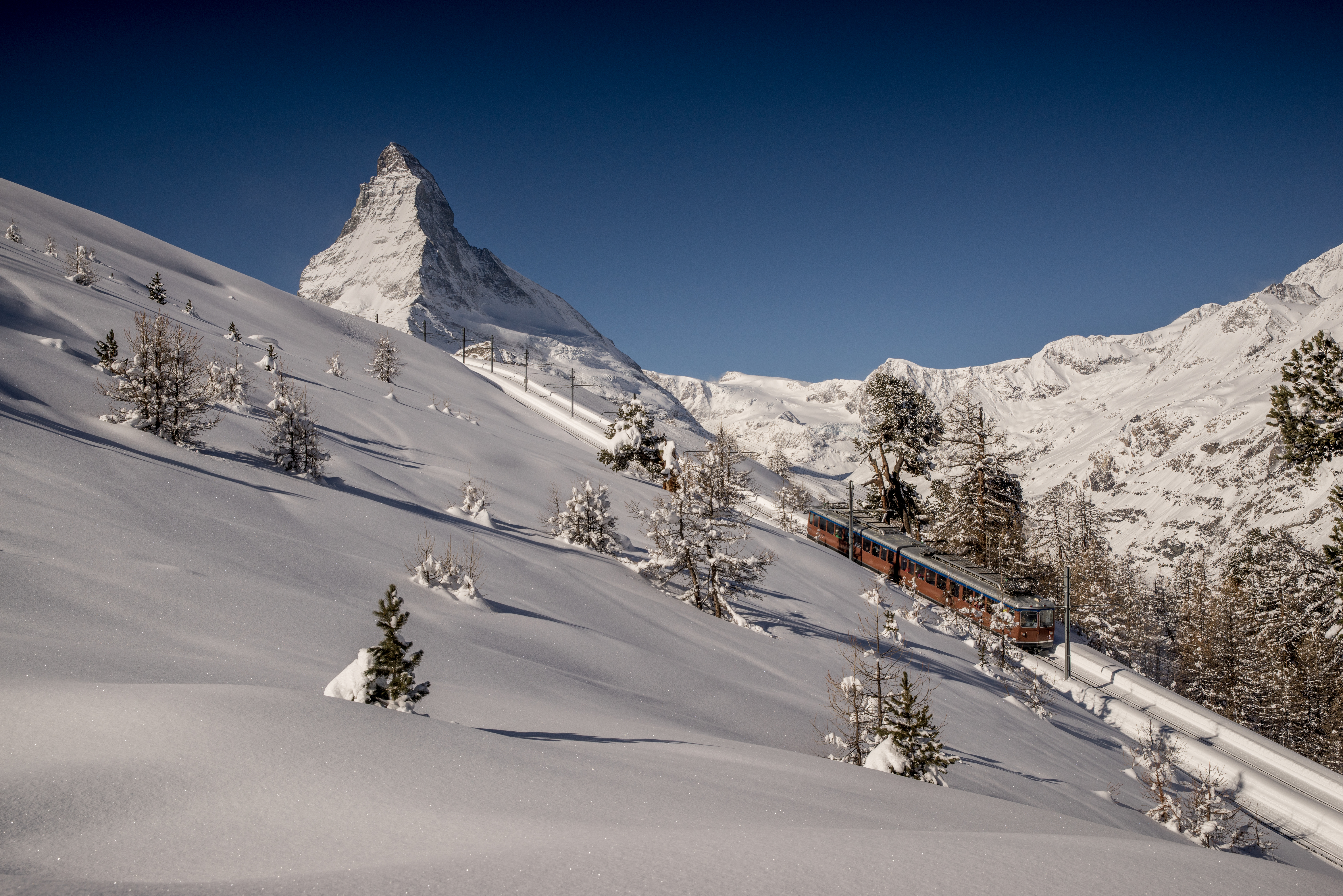 Hotels an der Piste - Schweiz - Anreise mit der Gornergratbahn - Riffelalp Resort 2222 m