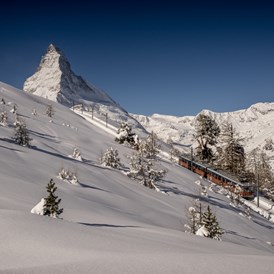 Skihotel: Anreise mit der Gornergratbahn - Riffelalp Resort 2222 m