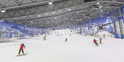 Hotels an der Piste - Köln, Bonn, Eifel ... - Skihalle Neuss - Die erste Indoorskiregion Deutschlands  - Hotel Fire & Ice Düsseldorf/Neuss