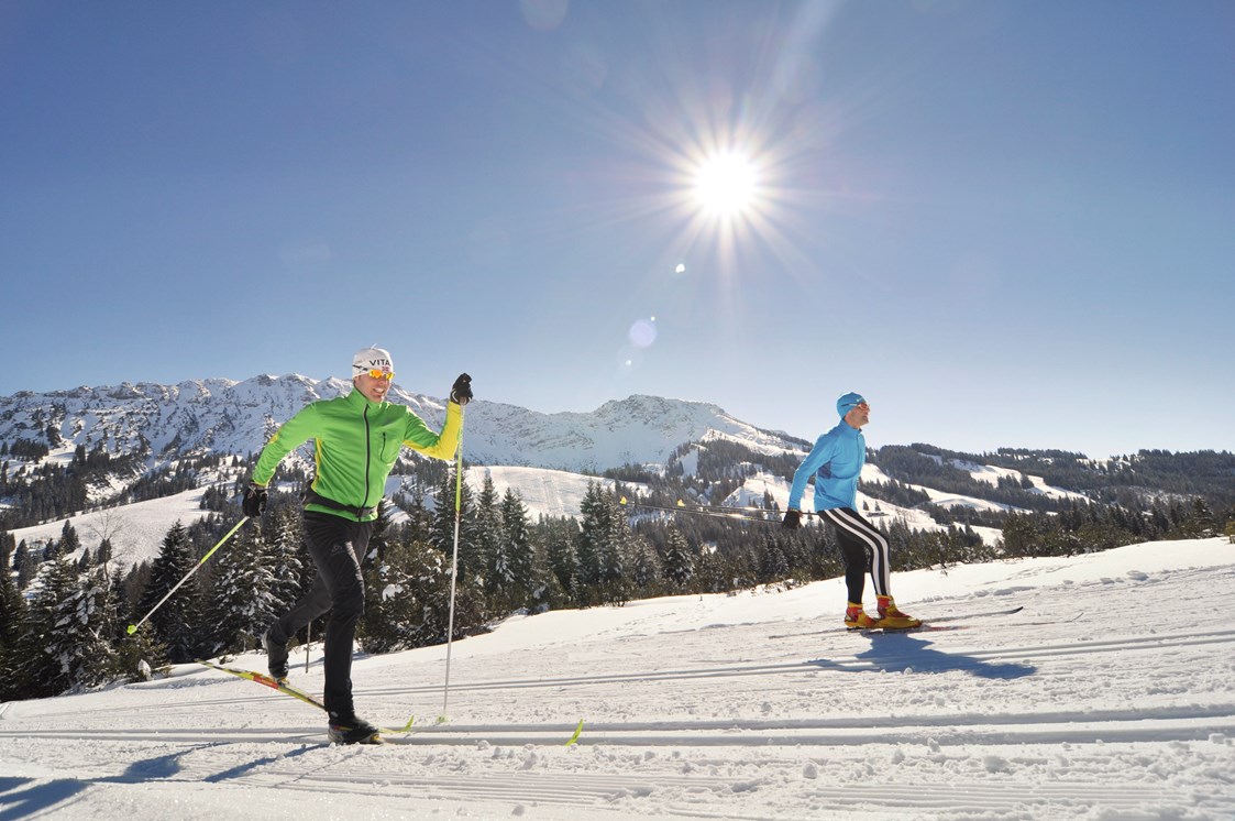 Skihotel: Langlauf-Loipen in direkter Umgebung bis ins Tannheimer Tal - Panorama Hotel Oberjoch