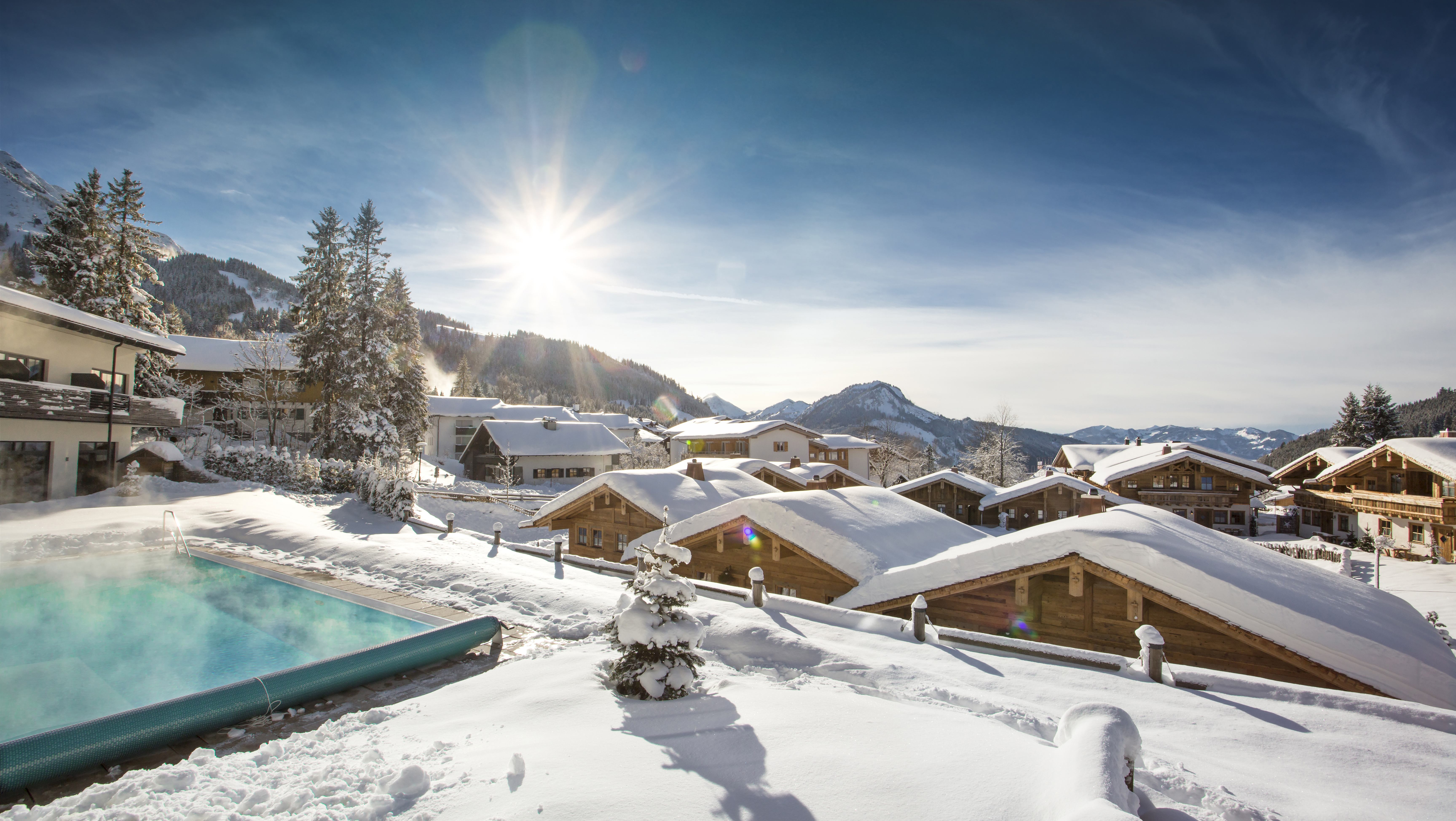 Skihotel: Alpin-Spa auf 3.000 m² mit Innen und Außenpool und Saunalandschaft - Panoramahotel Oberjoch