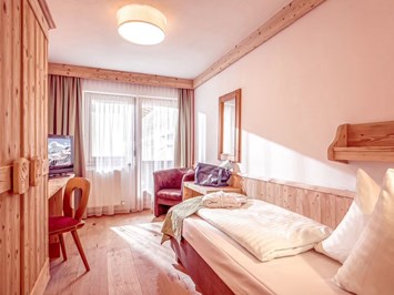 Alpin Family Resort Seetal ****s Zimmerkategorien Einzelzimmer Gerlosstein