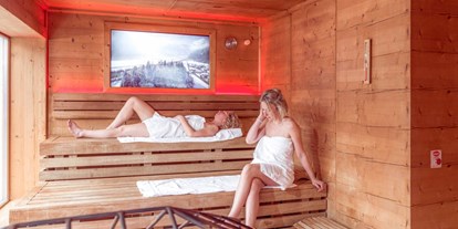 Hotels an der Piste - Skikurs direkt beim Hotel: eigene Skischule - Panoramasauna mit Aufgüssen von Saunameister Rudi - Alpin Family Resort Seetal ****s