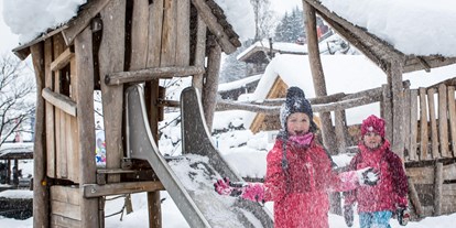 Hotels an der Piste - Skikurs direkt beim Hotel: eigene Skischule - 20.000m² Abenteuerspielplatz - Alpin Family Resort Seetal ****s