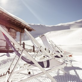 Skihotel: SKI in SKI OUT täglich Skifahren bereits ab 7:30 Uhr - Alpin Family Resort Seetal ****s