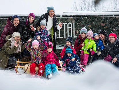 Hotels an der Piste - Verpflegung: Halbpension - Itter - Geführte Winterwanderungen - Alpin Family Resort Seetal ****s