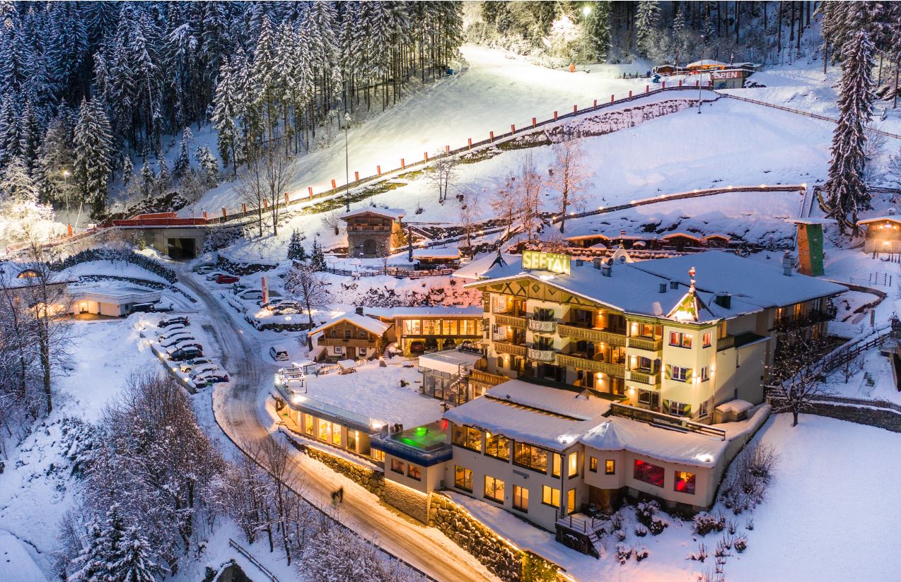 Hotels an der Piste - Sonnenterrasse - Tiroler Unterland - Skifahren direkt vom Hotel aus!  - Alpin Family Resort Seetal ****s