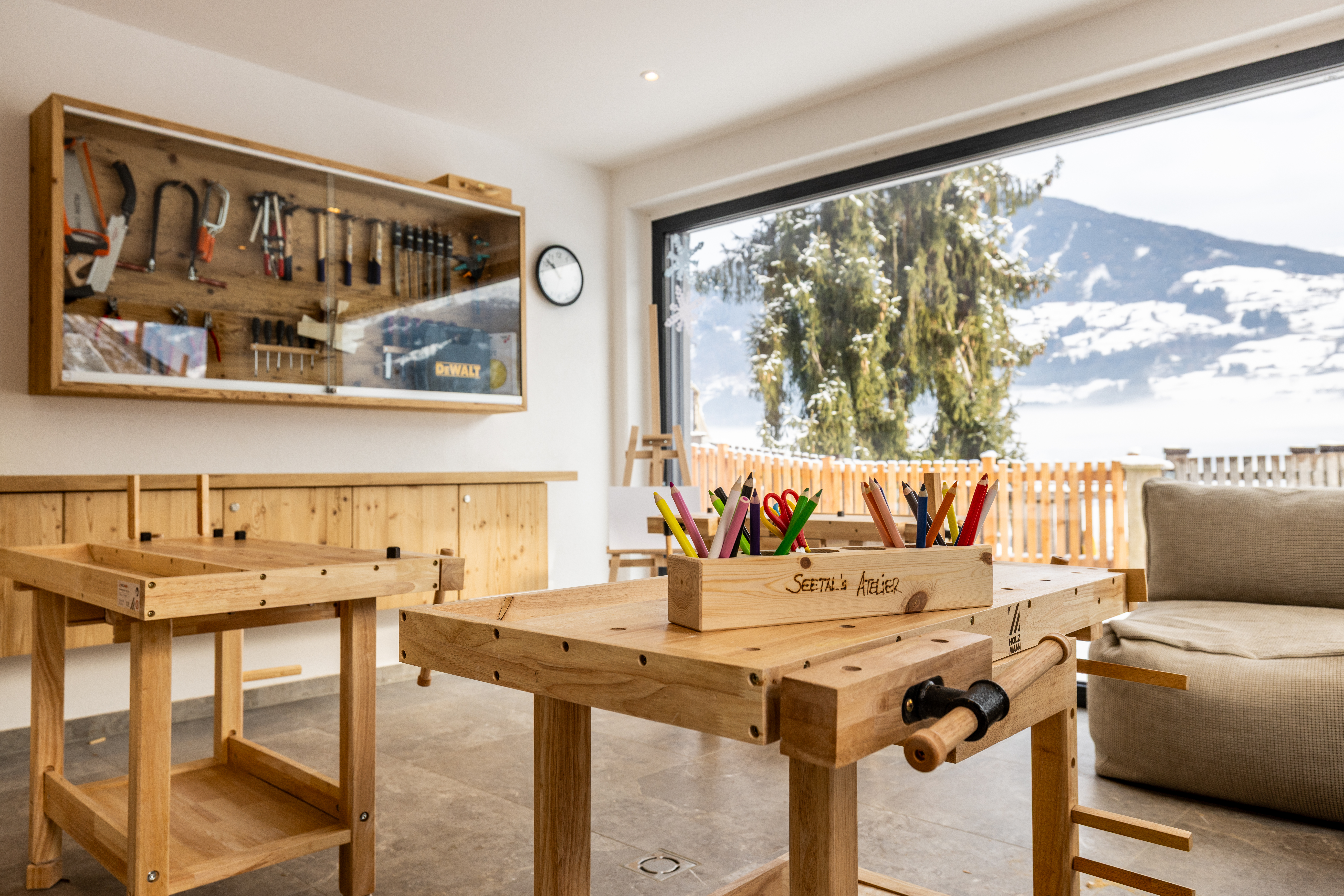 Hotels an der Piste - Sonnenterrasse - Tiroler Unterland - Kinderatelier zum Basteln/ Malen/ Schnitzen/ Sägen!  - Alpin Family Resort Seetal ****s