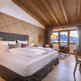 Skihotel: Renovierte Luxusdoppelzimmer mit hochwertigem Eichenholzparkett - Defereggental Hotel & Resort