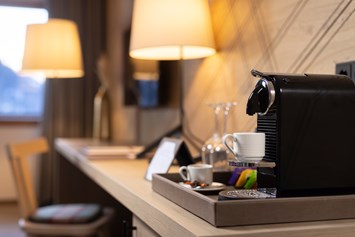 Skihotel: Nespresso-Kaffeemaschinen & erlesene Tee-Sorten exklusiv in den Maisonetten & 2-Raum-Suiten - Defereggental Hotel & Resort