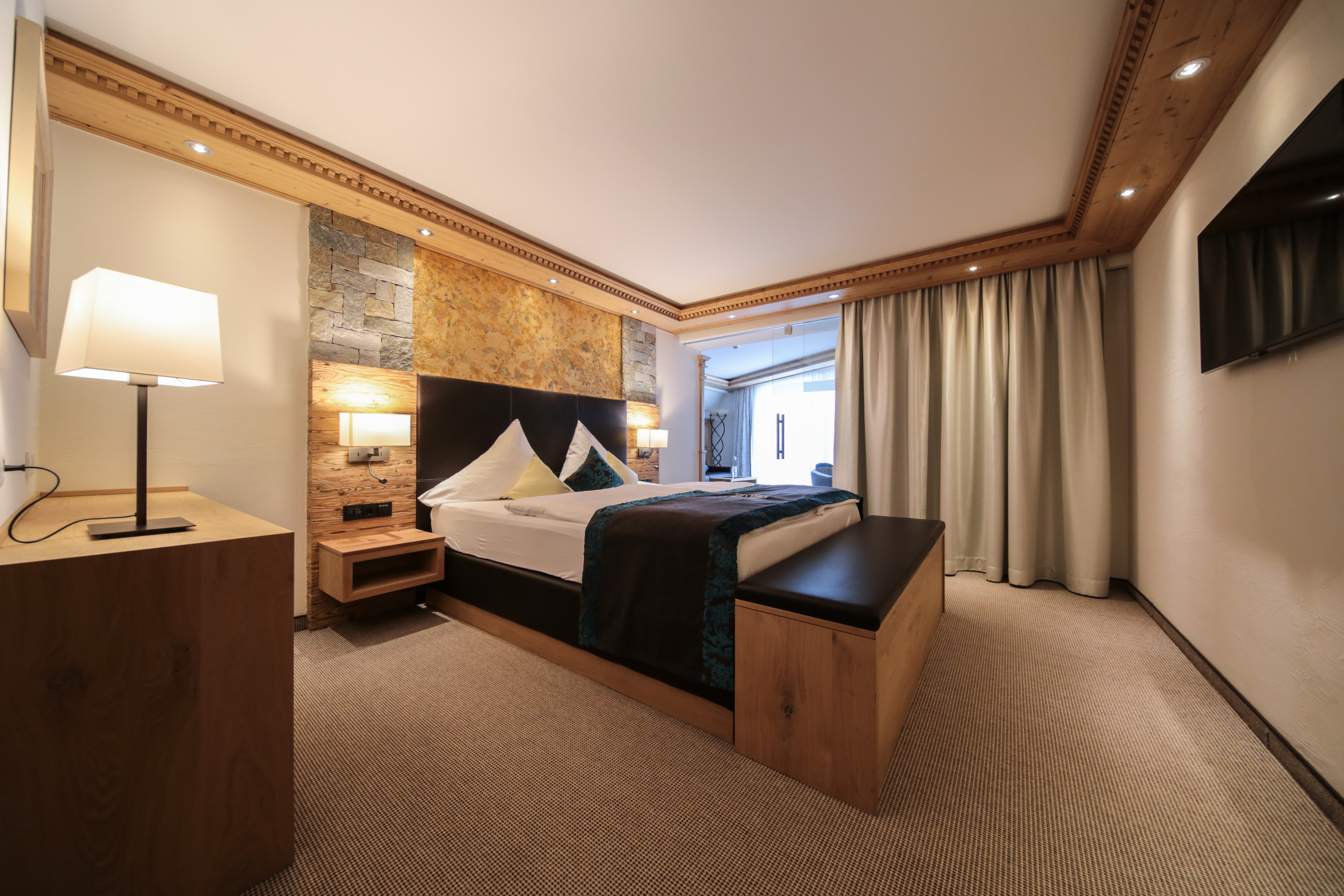 Hotel Tirol****alpin spa Ischgl  Zimmerkategorien Alpin Suite