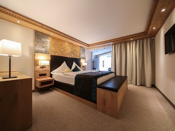 Hotel Tirol****alpin spa Ischgl  Zimmerkategorien ALPIN SUITE