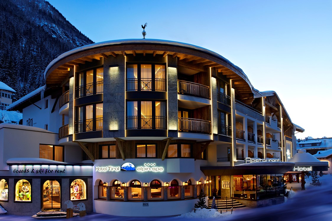 Skihotel: Außen Ansicht - Hotel Tirol****alpin spa Ischgl 