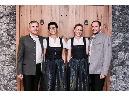 Hotels an der Piste - Skikurs direkt beim Hotel: für Kinder - Familie ALOYS  - Hotel Tirol****alpin spa Ischgl